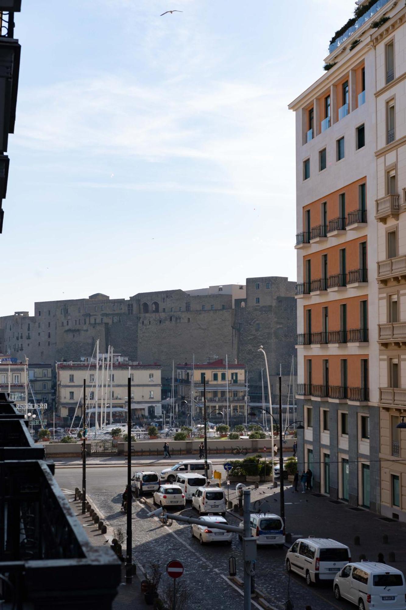 Appartement Residenza Castel Dell'ovo By Dimorra Napels
